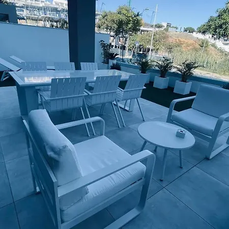 South Bay * 埃斯特波纳